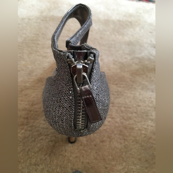 Nine West woman’s shoes, heels excellent condition - Picture 6 of 10